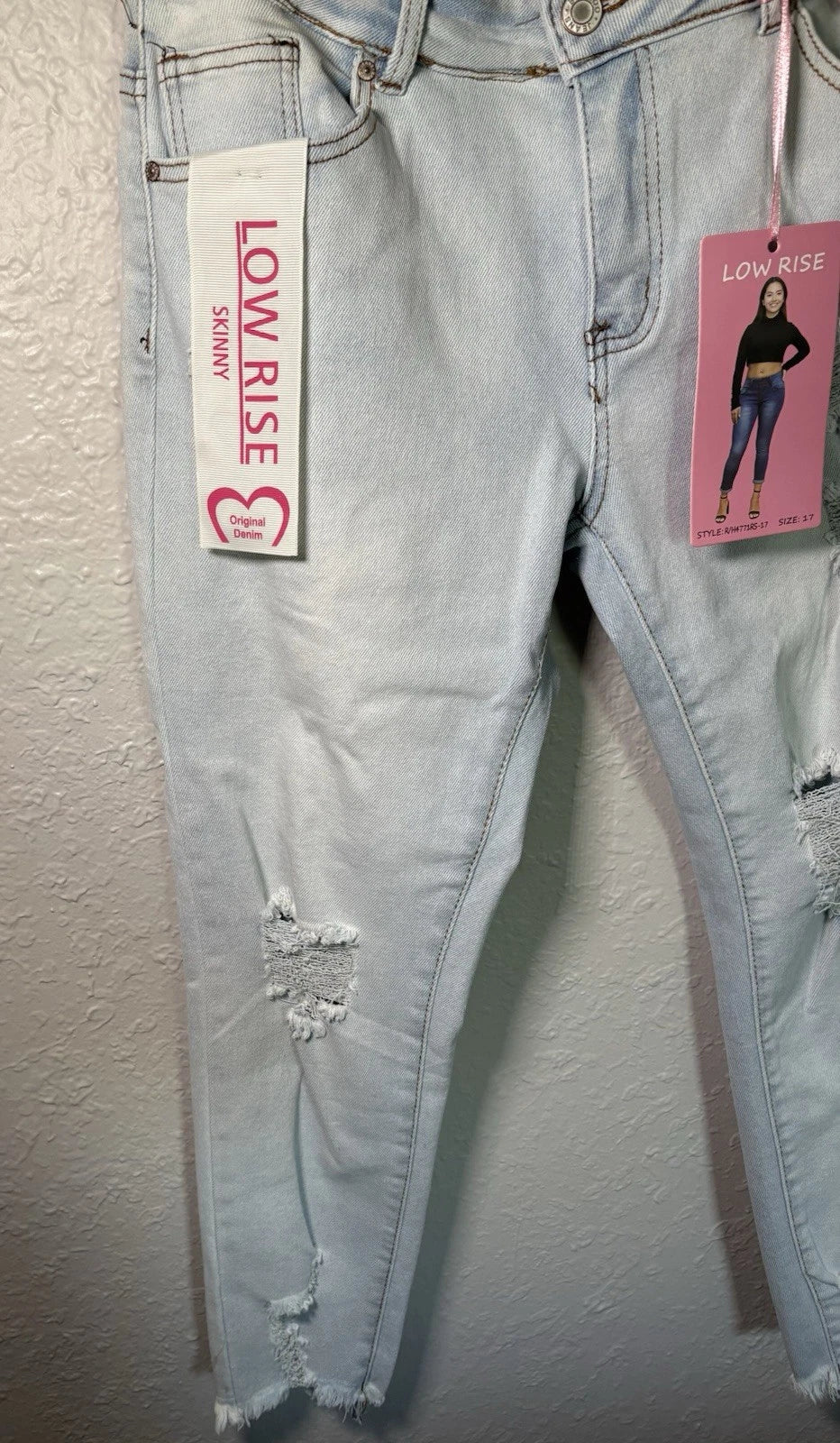 Women’s Bamboo Low Rise Skinny Jeans Size 17 With Rips