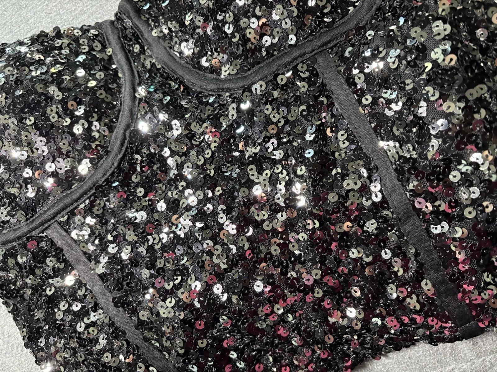 Women XL Black And Silver Sequence Cropped Top