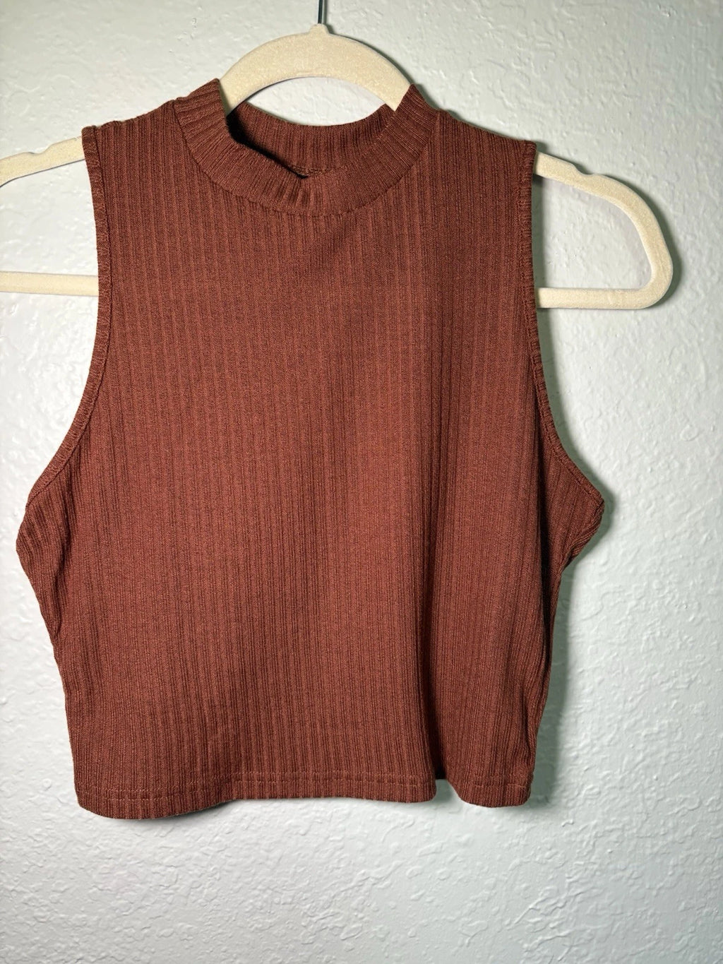 SHEIN WOMEN MOCKNECK BURNT ORANGE SLEEVELESS CROP TOP SIZE L